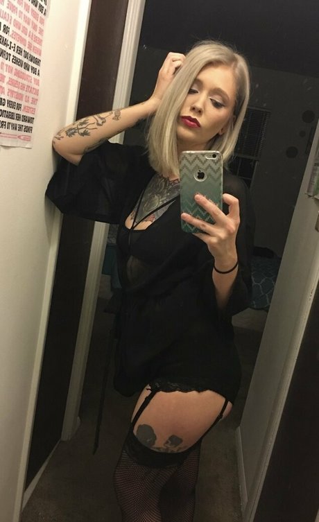 iamlydiafoxx adult actress picture