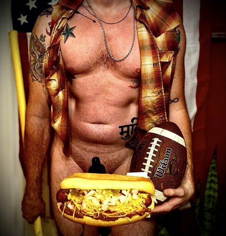 fillingdesire free model pictures