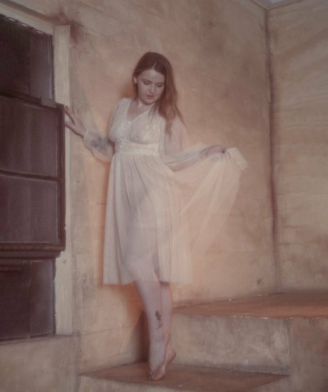 echoparke naked model image