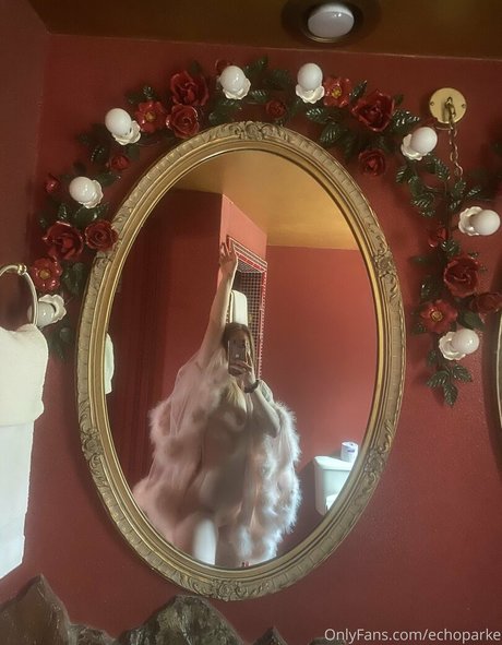 echoparke nudes actress photo