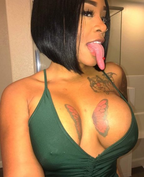 Long Tongue Fetish star nice pictures