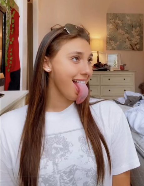 Long Tongue Fetish hd pornstar galleries