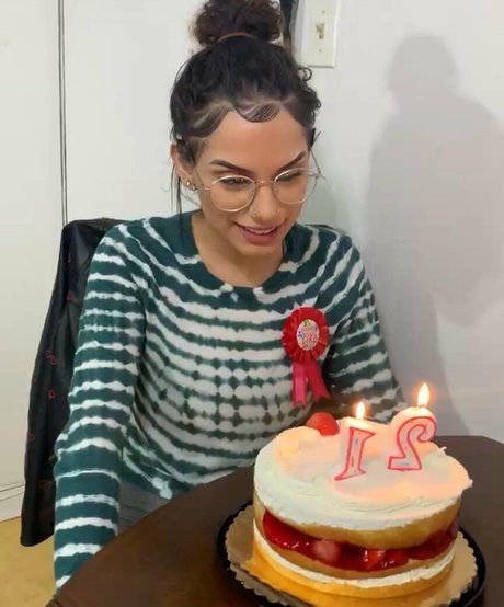 Desire Negro pornstar erotic photos