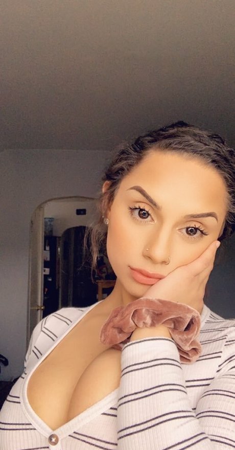 Desire Negro top actress gallery