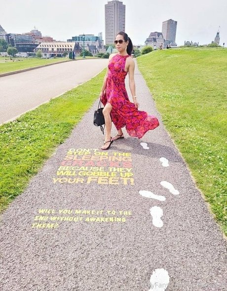 ayavonlee star pretty pics