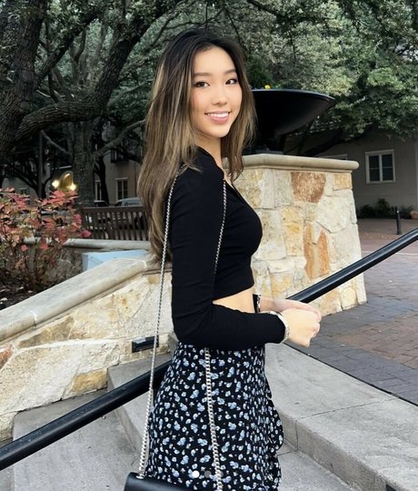 Ruby Eum model erotic pictures