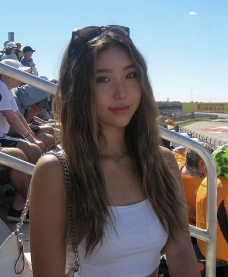 Ruby Eum hot actress pictures