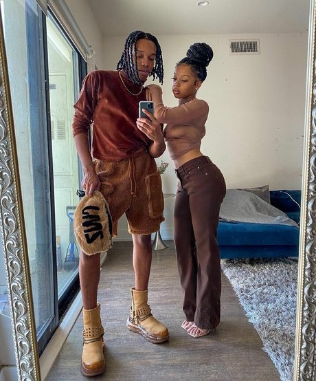 Cleopatra Lee Profile pic