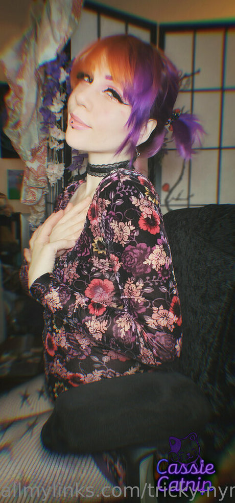 trickynymph pretty pornstar images