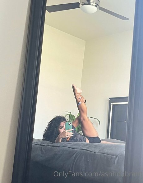 ashhdabrattt free model pics