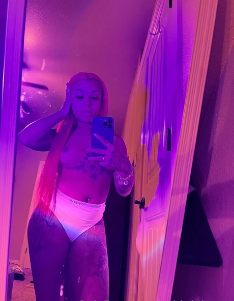 ashhdabrattt nice model image