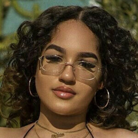 Beyourownlex sexy model pictures