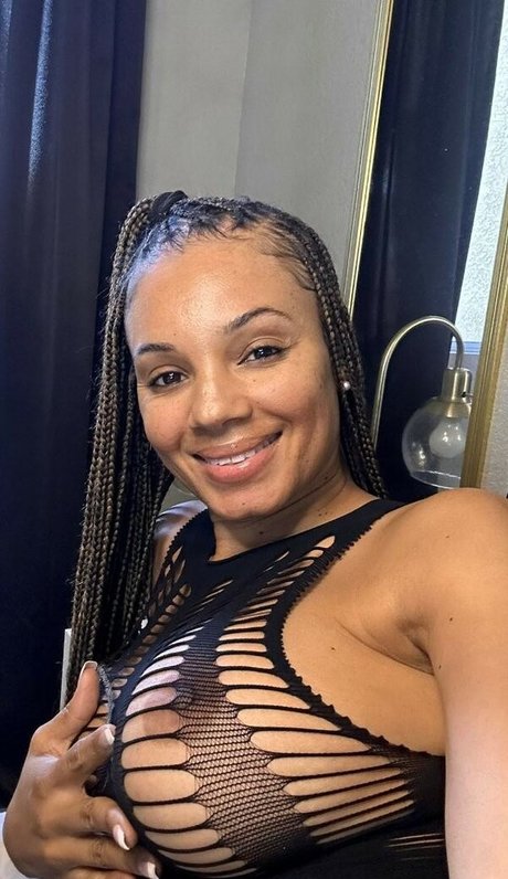 MyonnaTheGod high quality star img