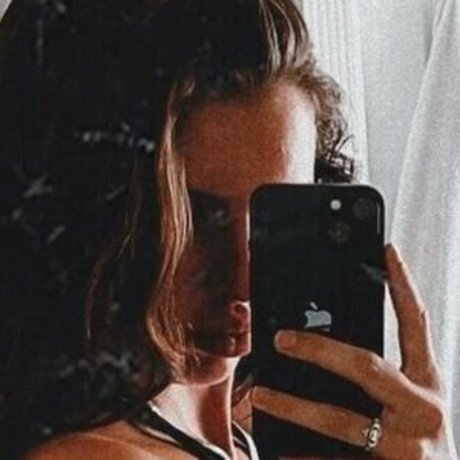 Mollymacc pornstar art gallery