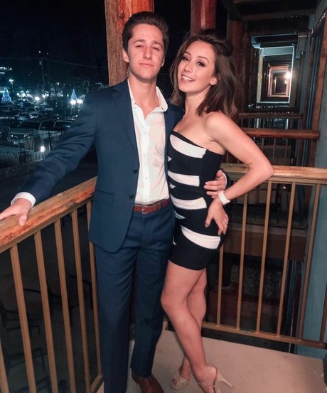 Serena Mello star pretty archive