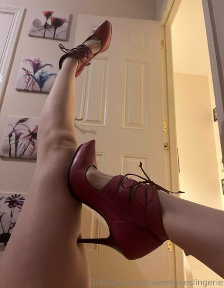 ravenloveslingerie model best picture