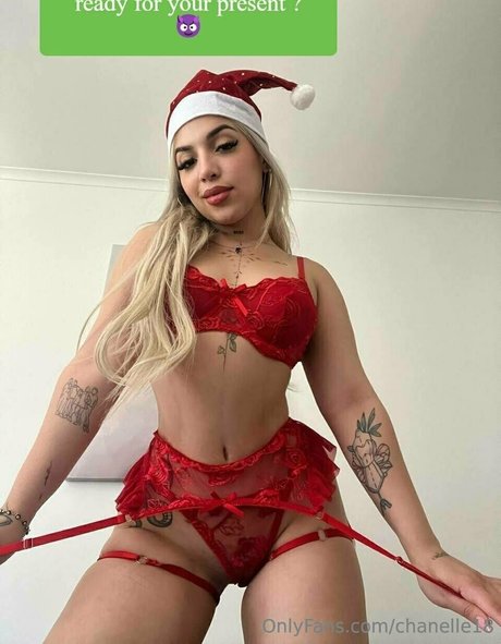 chanelle18 model free photo