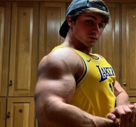 jamietylerflex erotic actress pic