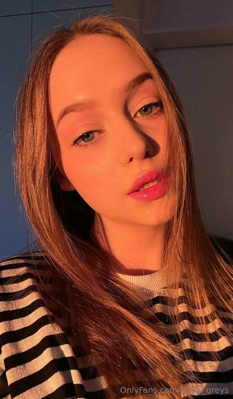 olivia greys model beautiful photo