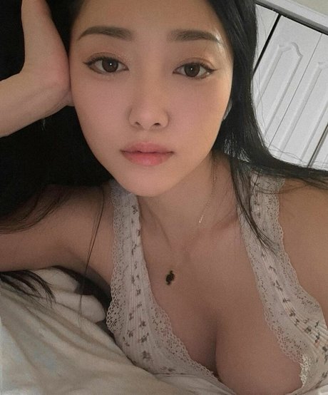 daisydslee model beautiful picture