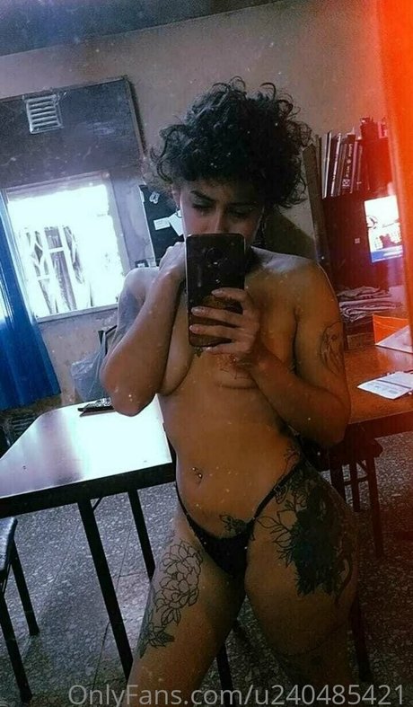 thequeenwithcurls star pretty photo