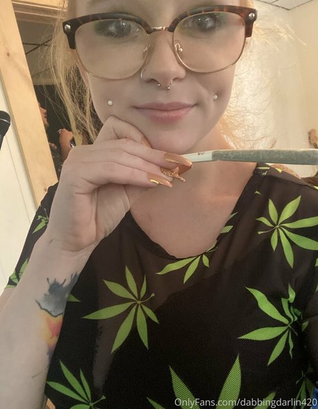 dabbingdarlin420 star naked galleries