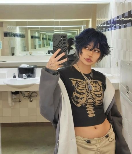 kinsathic pornographic actress archive