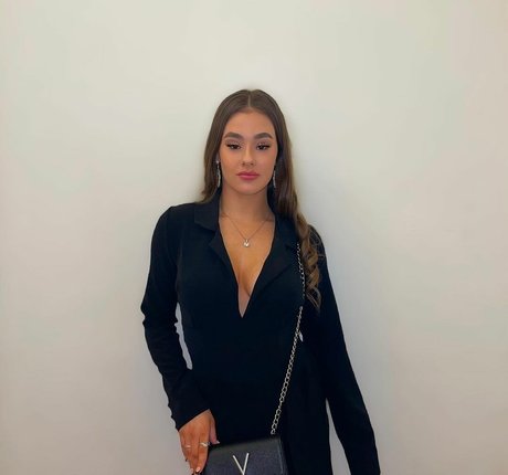 Sydney Etherington star erotic gallery