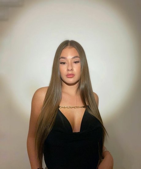 Sydney Etherington nude pornstar images