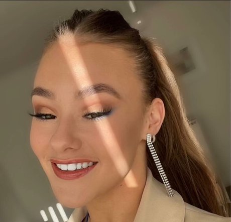 Sydney Etherington pornstar perfect photo