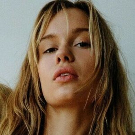 Lindsay Vrckovnik Linmick pornstar naked gallery