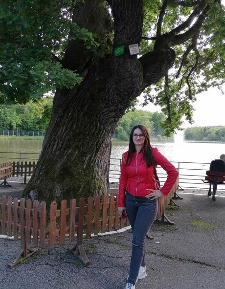 crissnight hd actress galleries