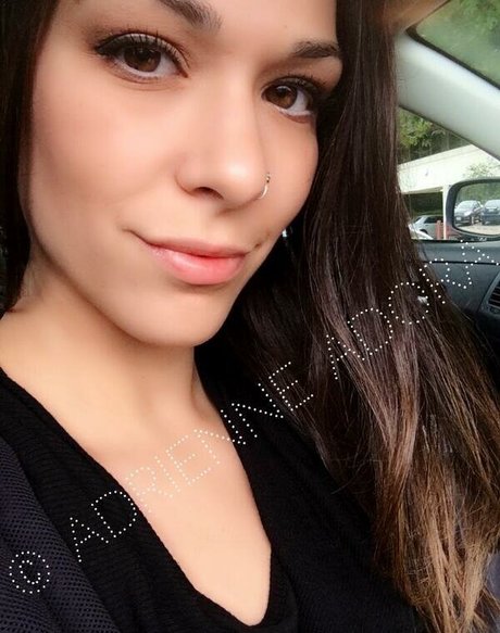 adrienneadora top star picture