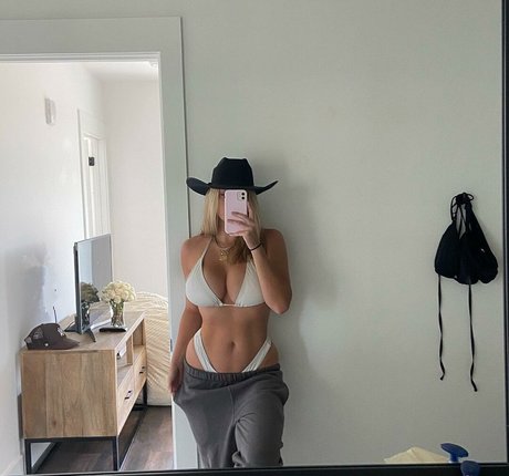 Abbey Wilson beautiful pornstar galleries