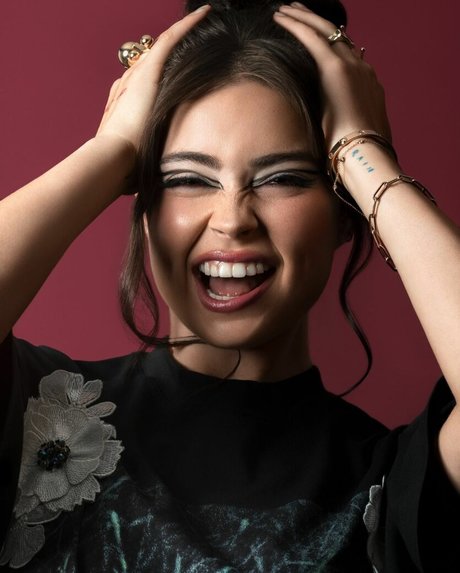 Neriah pornstar sexy pictures