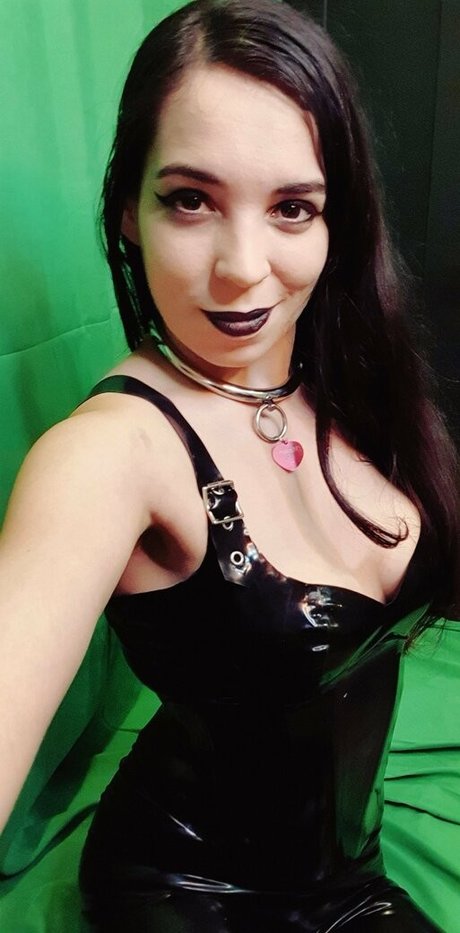 lilithinlatex top actress photos