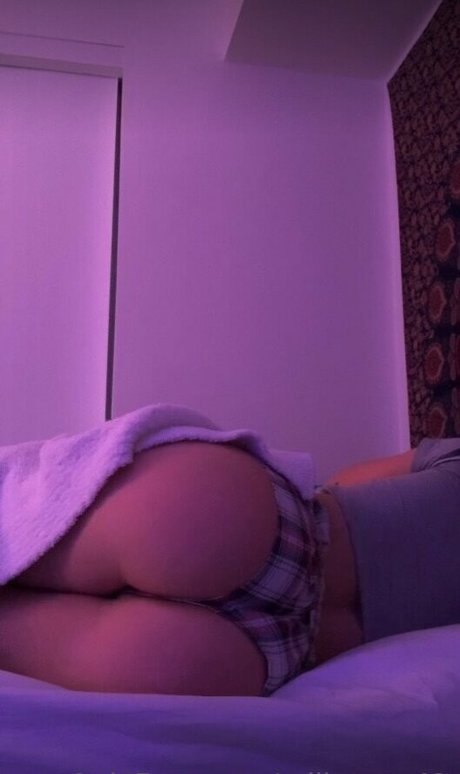 Abby Kruger model free picture