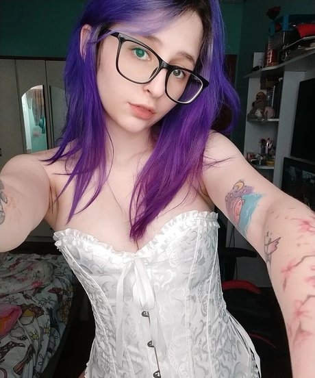 Lumineon hot actress picture