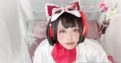 Momo JP Cosplay Profile pic