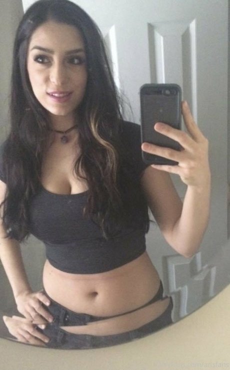 arisfans pornstar erotic pics