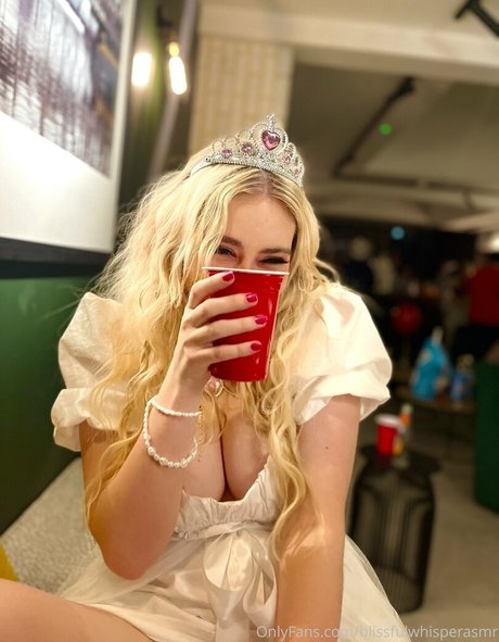 blissfulwhisperasmr nice model picture