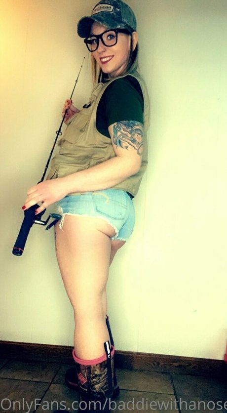 baddiewithanosering model hd photos