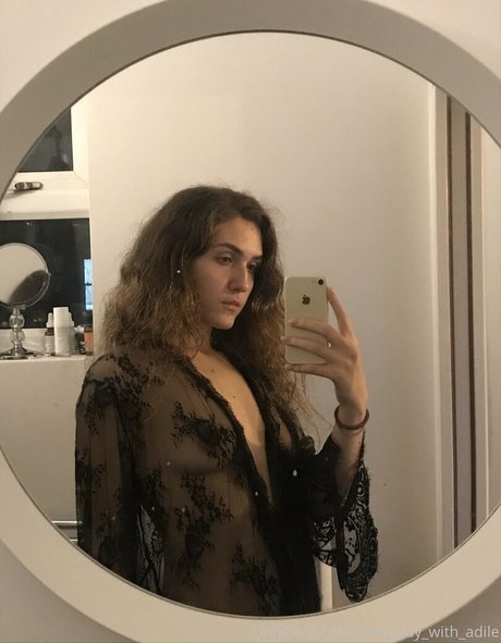 come lay with adile model nice images