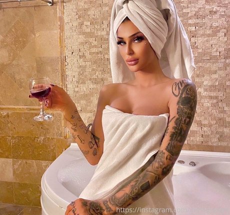 damlaozden pornstar nice photo