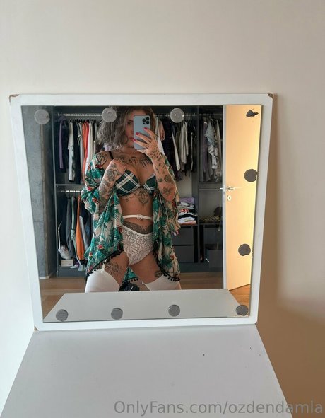 damlaozden beautiful star images