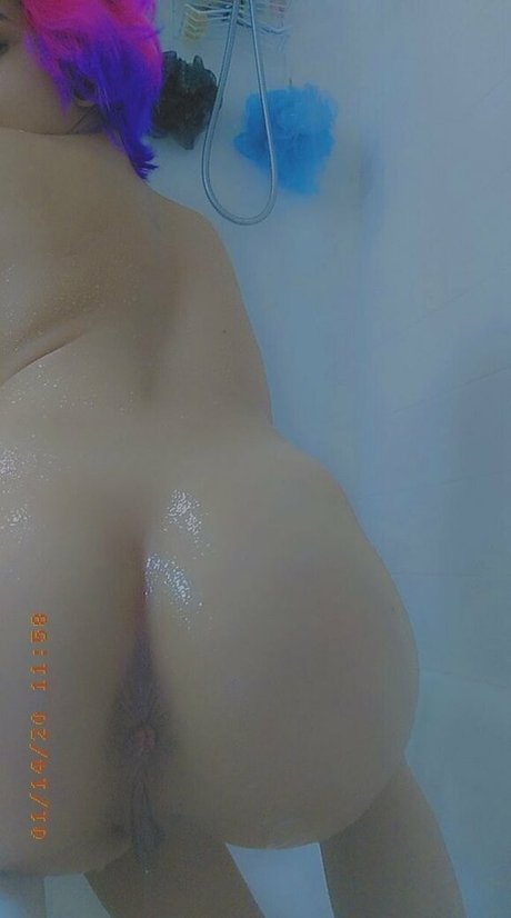 glowsticksss porn model pic