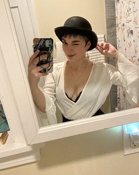 Casey Lee Williams best model images