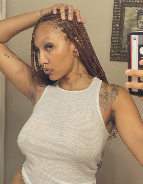 insan3gal model photos