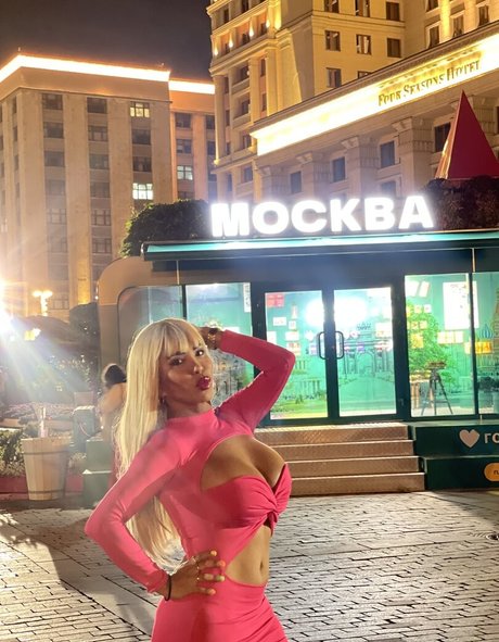 Milagros Titova exclusive actress images