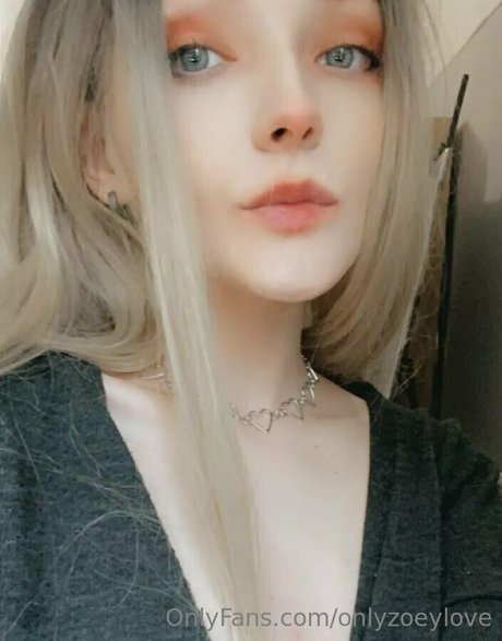 onlyzoeylove star top image